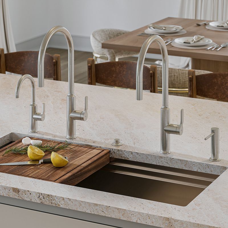 Craft Pulldown Kitchen Mixer with Chef's Spout