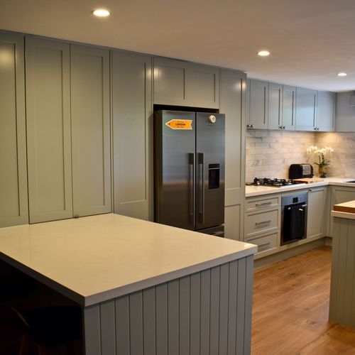 Traditional Shaker Kitchen