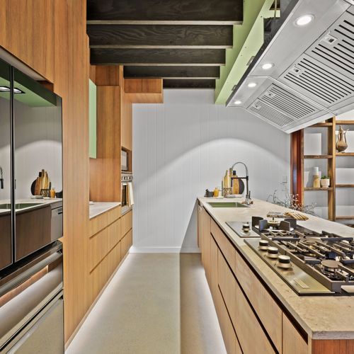 Warm Woodgrain Kitchen