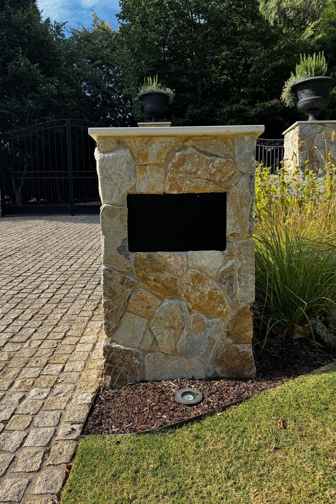 Loose Random Helvia Wall Cladding