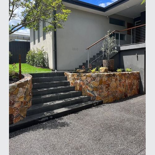 Loose Random Uluru Wall Cladding