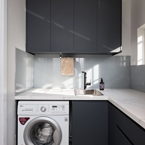L-Shape Laundry