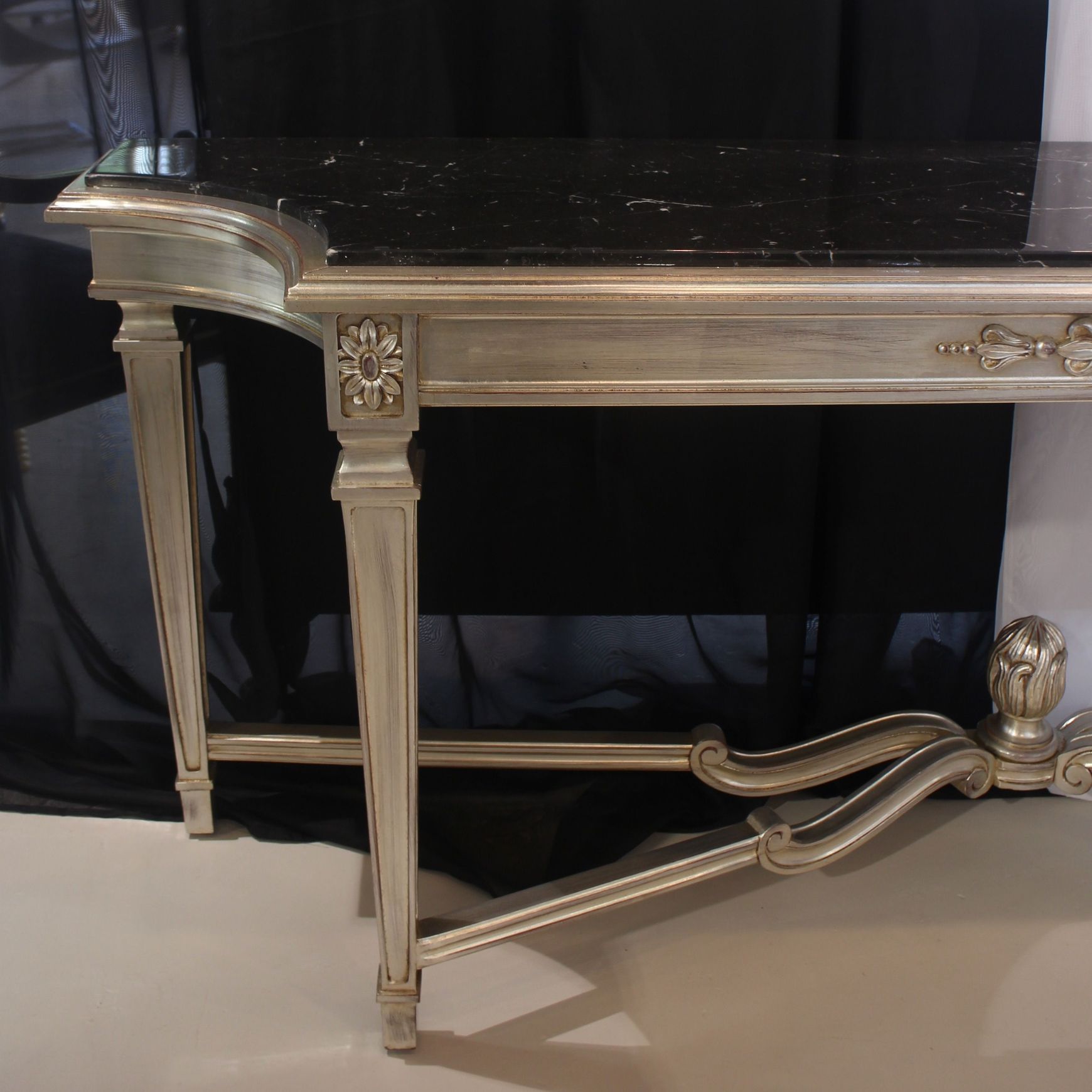 159 Console