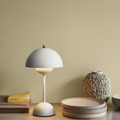 Flowerpot Table Lamp
