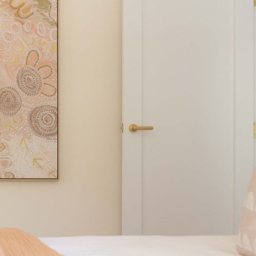 Iver Osaka Door Lever Handle on Round Rose