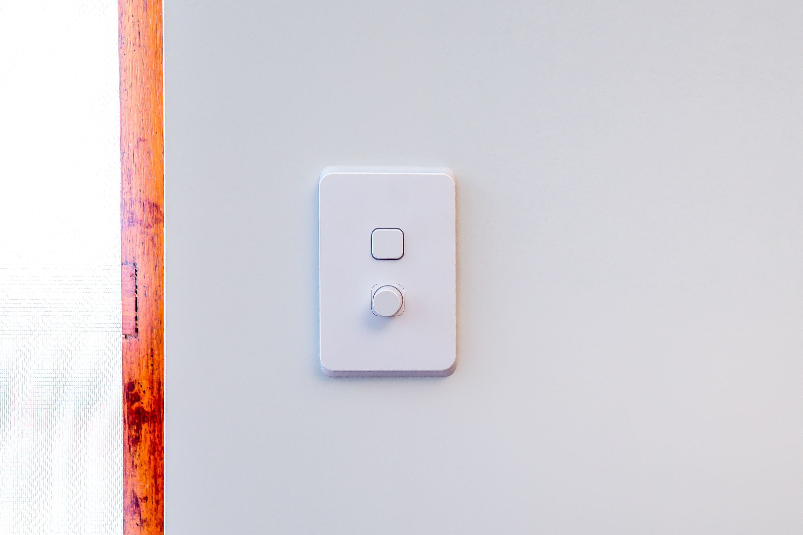 Light Switches & Dimmers