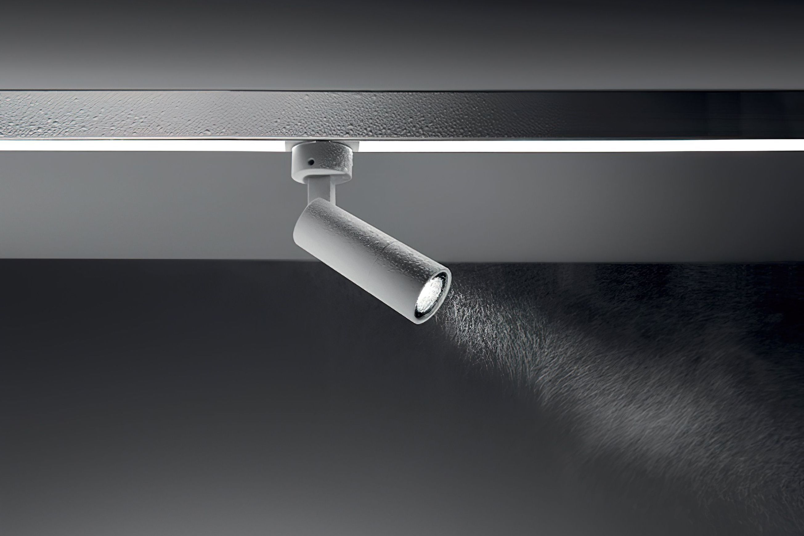 IP System™ | IP65 Plug-in Lighting System