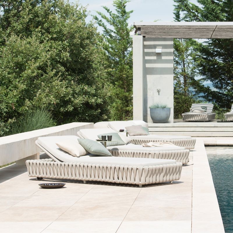 Tosca outdoor sunlounger by Tribu