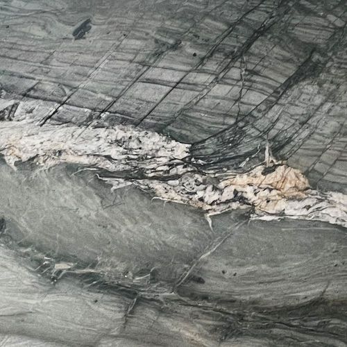 Natural Stone Slabs | Maestro Quartzite
