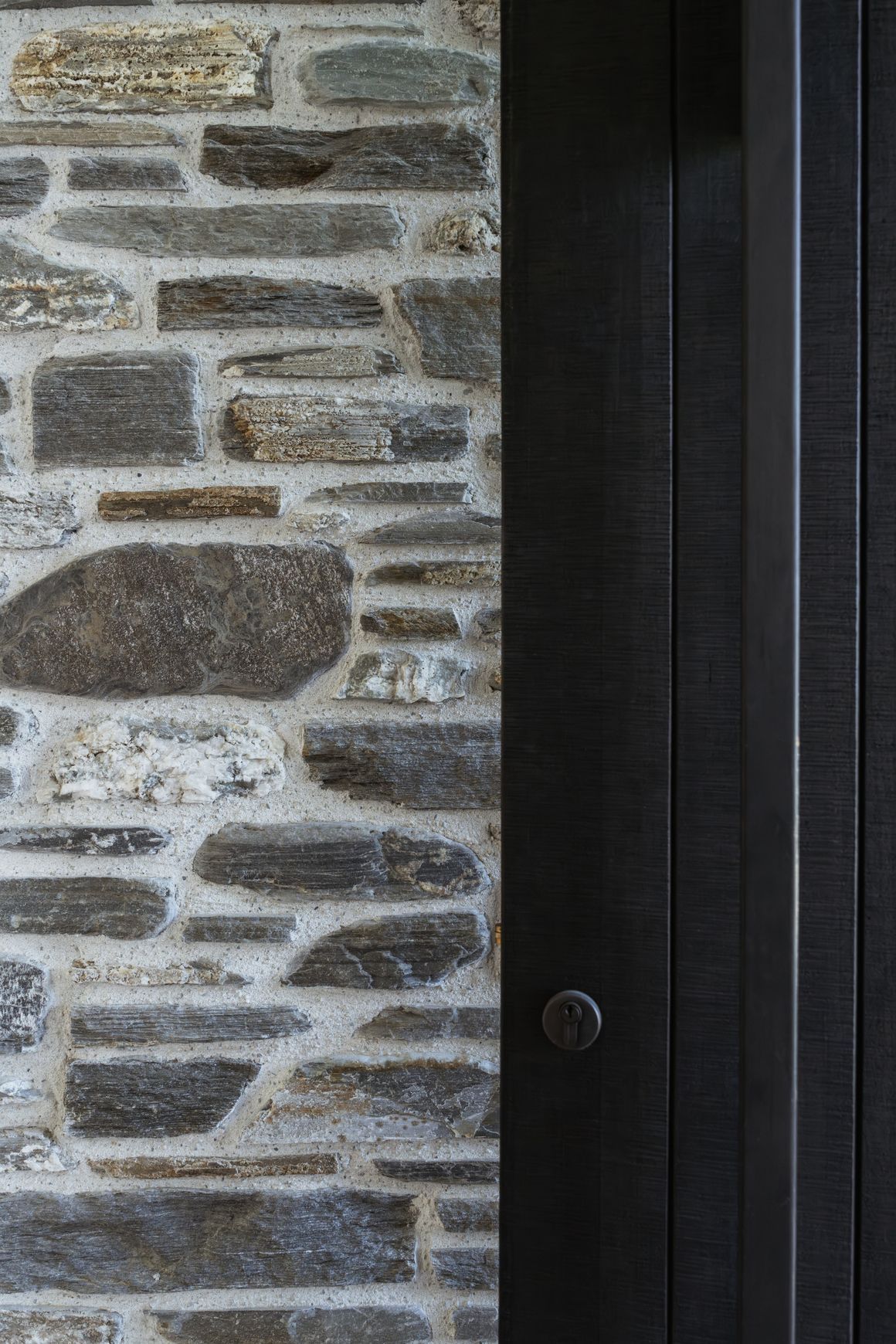 Blended Schist Cladding