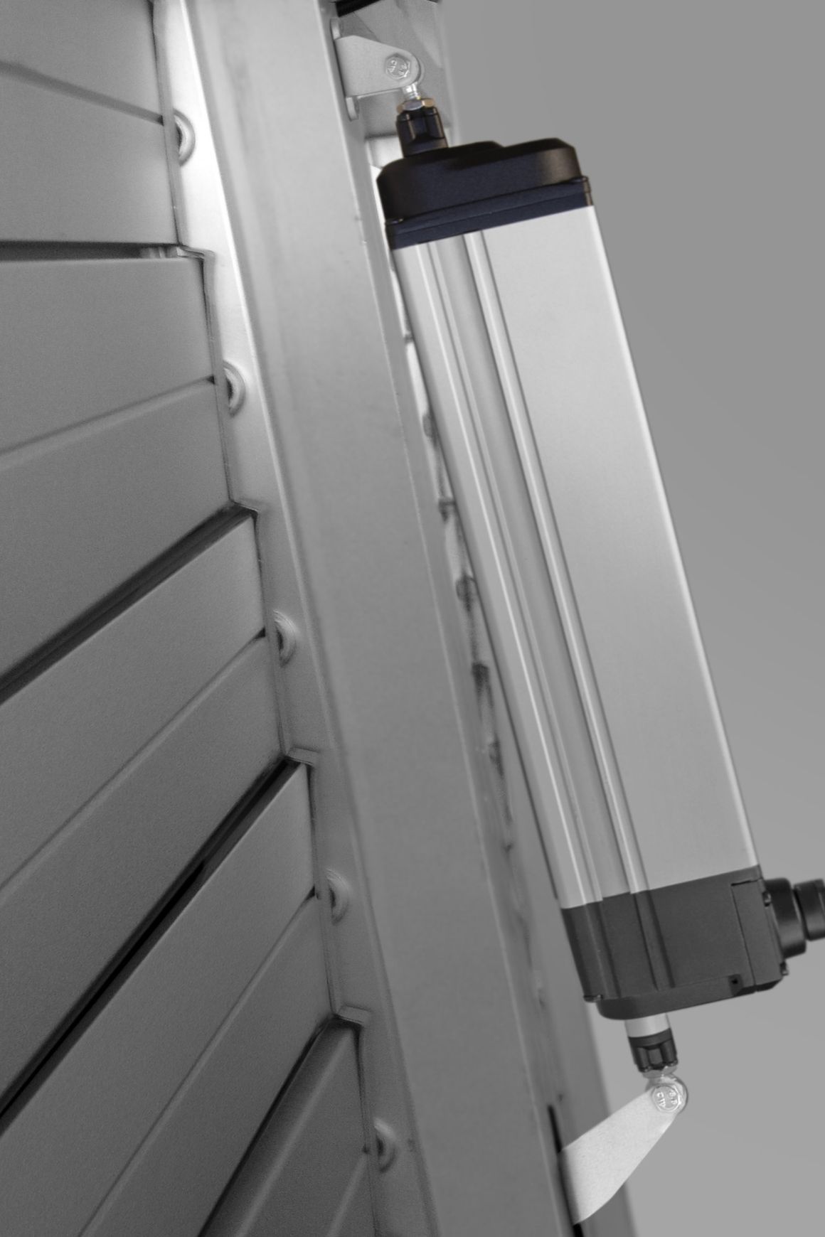 TOPP S80 Linear Stem Actuator 24v Stroke 200mm Louvers
