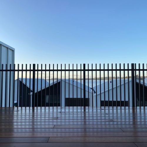 Edge® Stecca™ Aluminium Balustrade