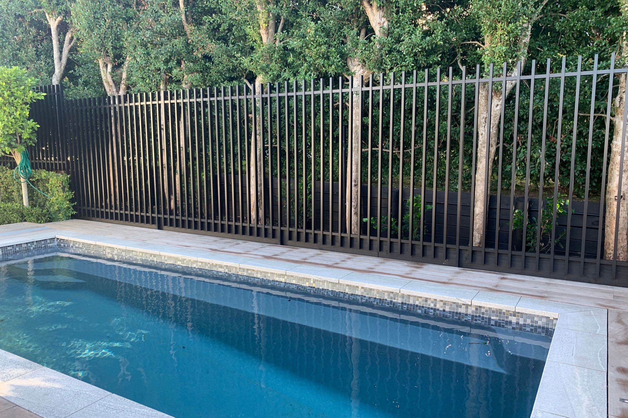 Taranaki - Tubular Pool Fence