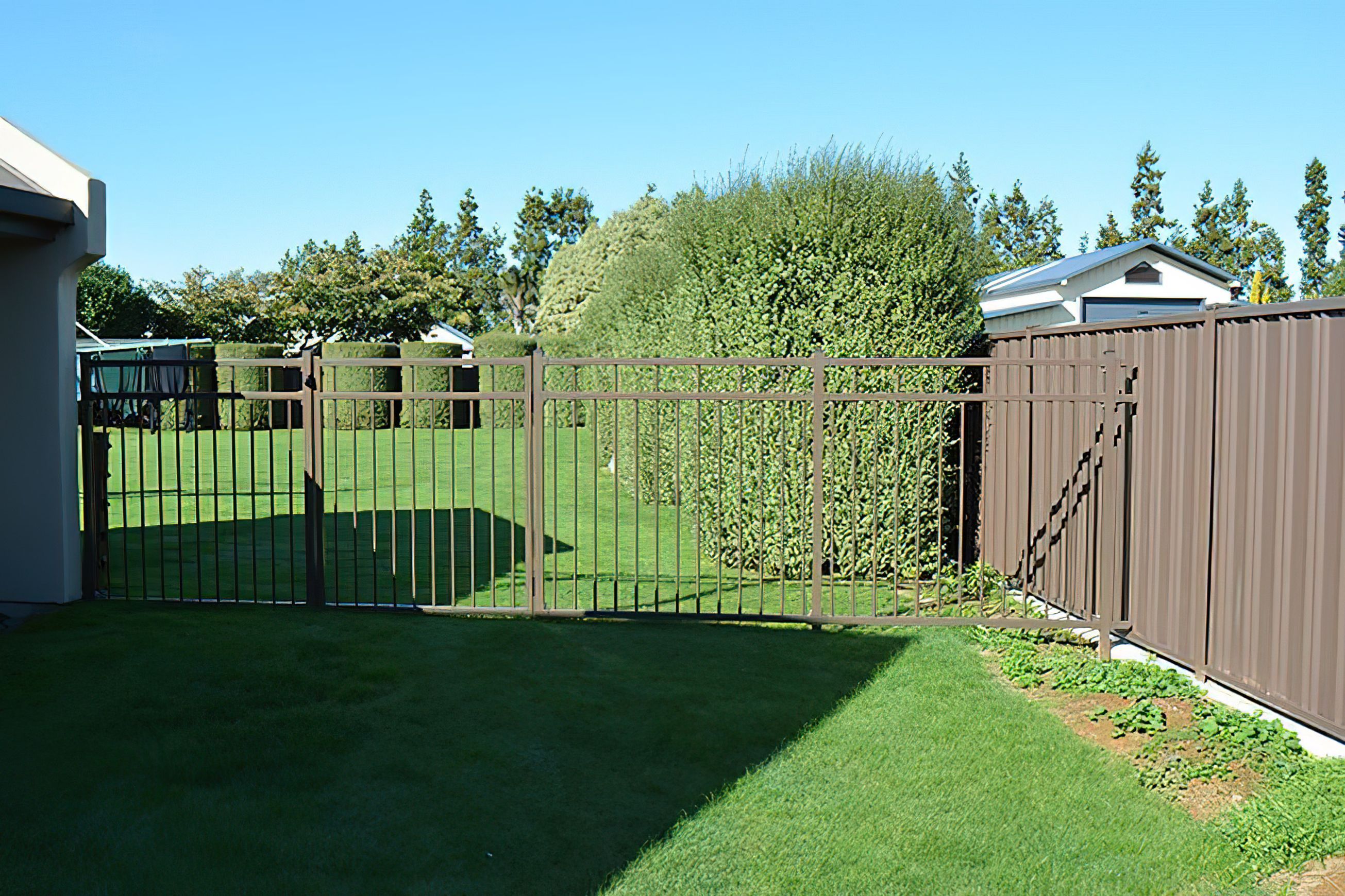 Camden - Tubular Garden & Residential Fence