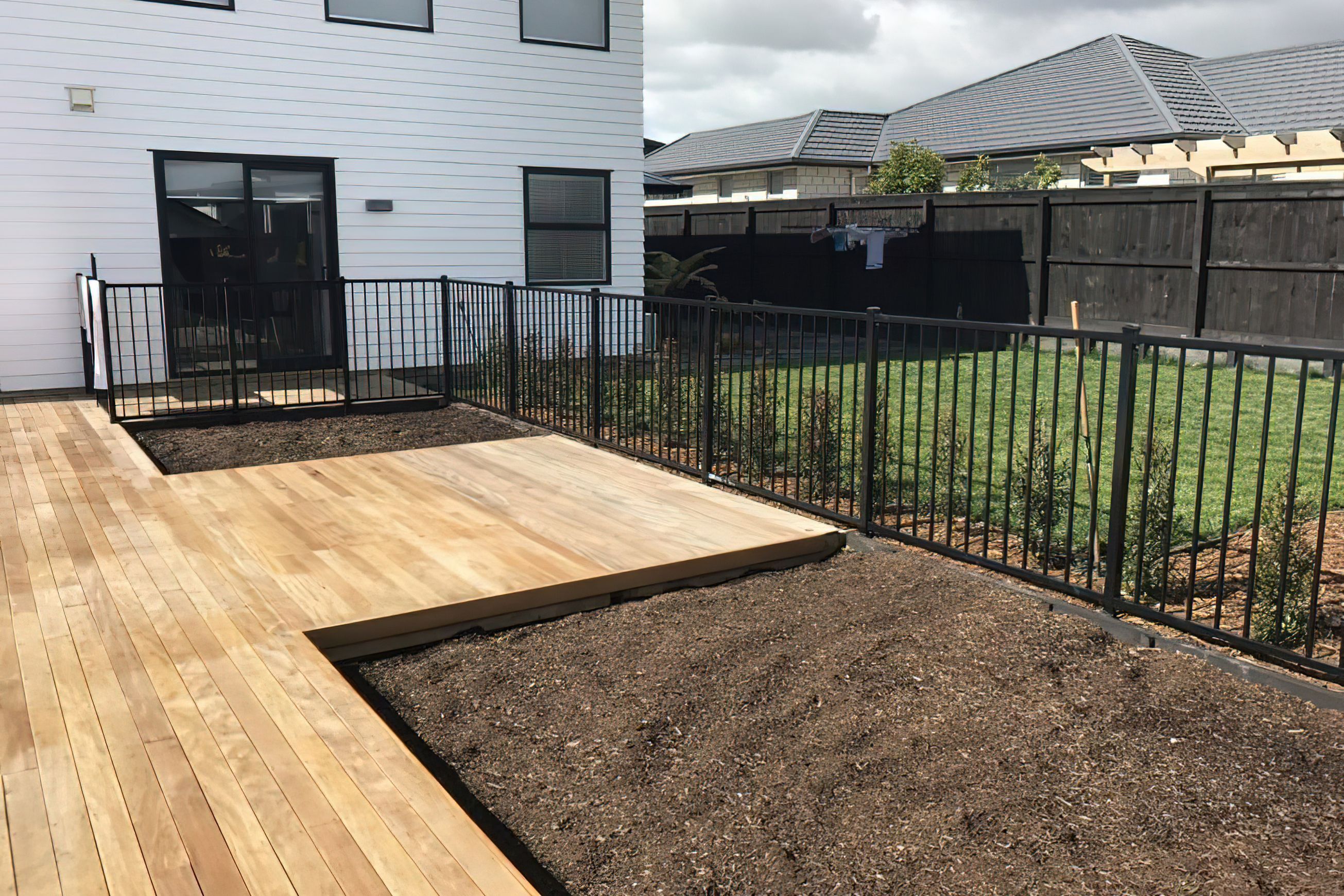 Classic - Tubular Garden & Residential Fence