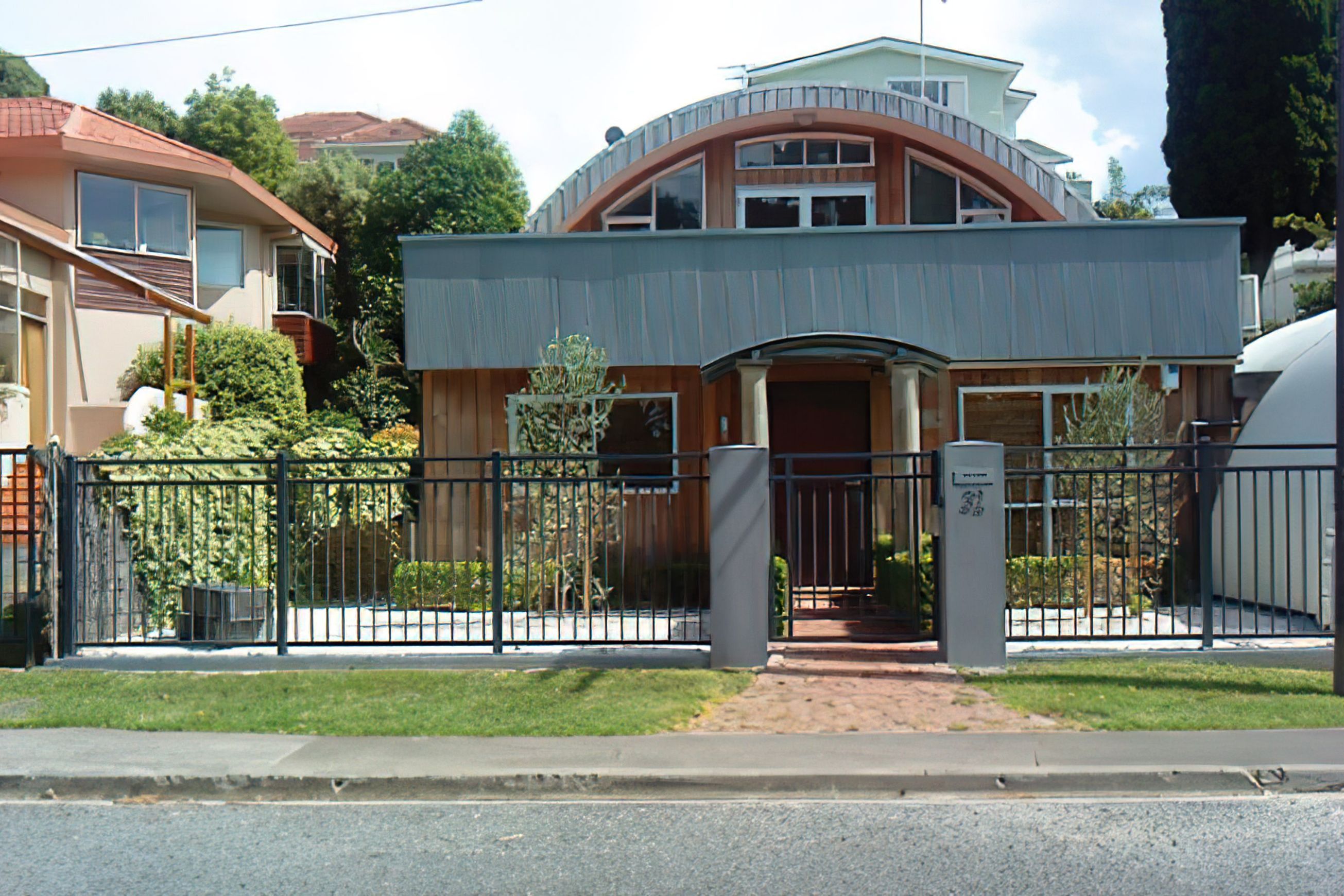 Edinburgh - Tubular Garden & Residential Fence