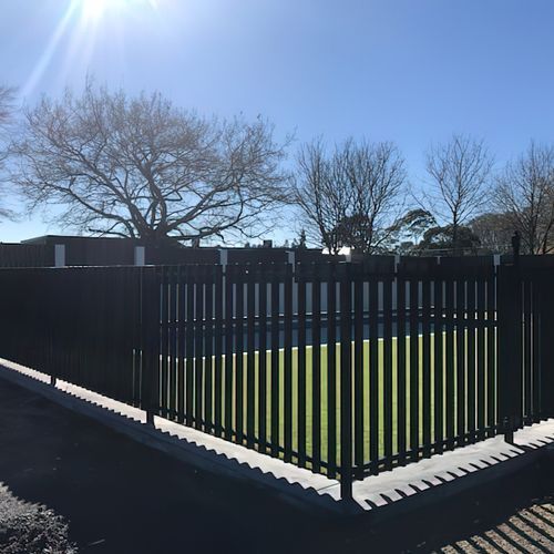 Taranaki - Tubular School Fence