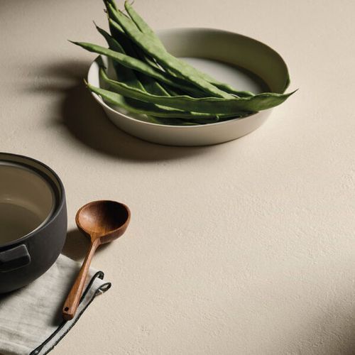 Balance Ivory | Concrete & Metal Look