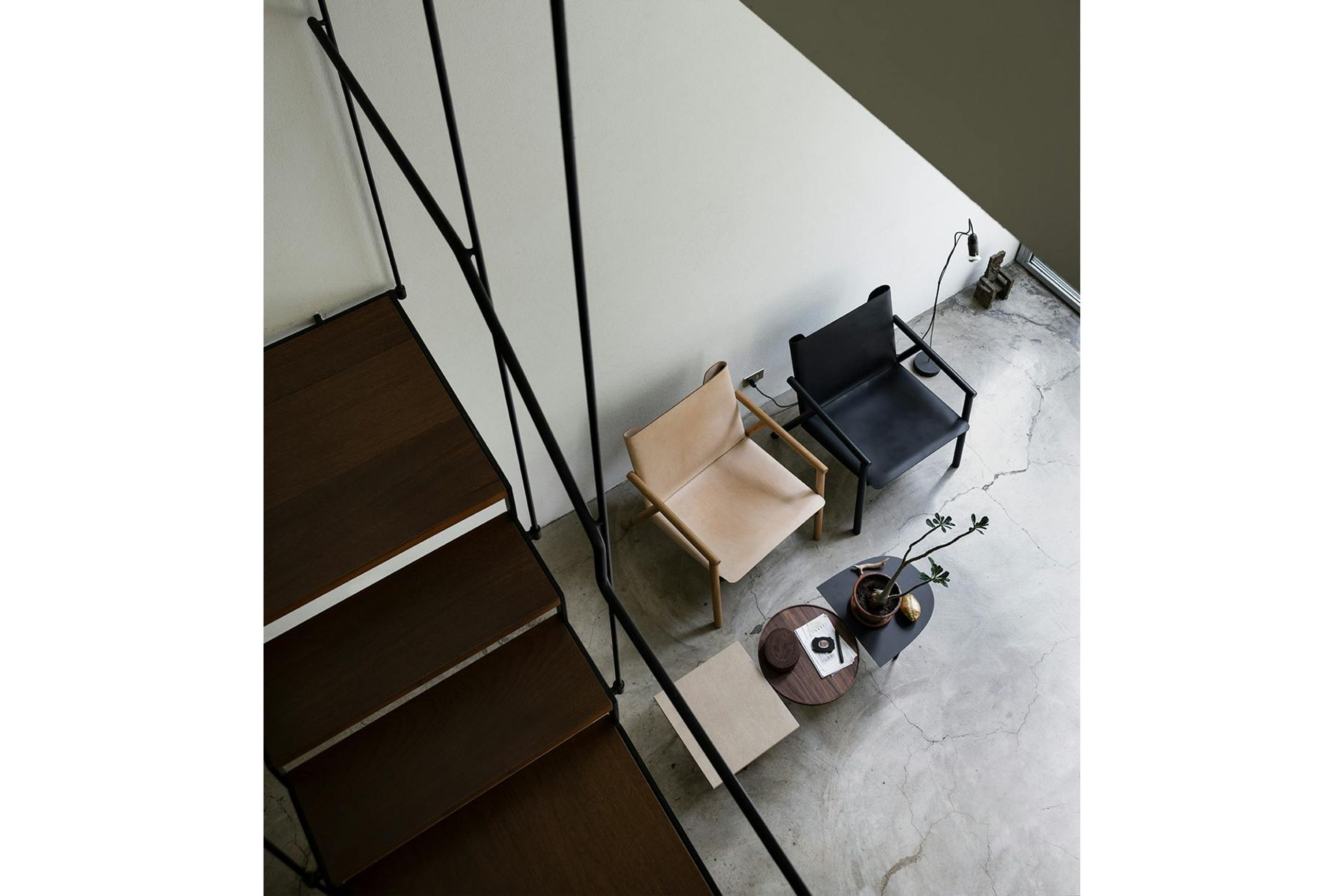 1085 Armchair