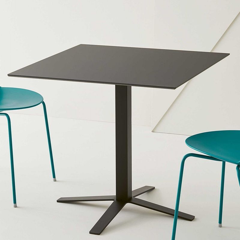 Stay On Table