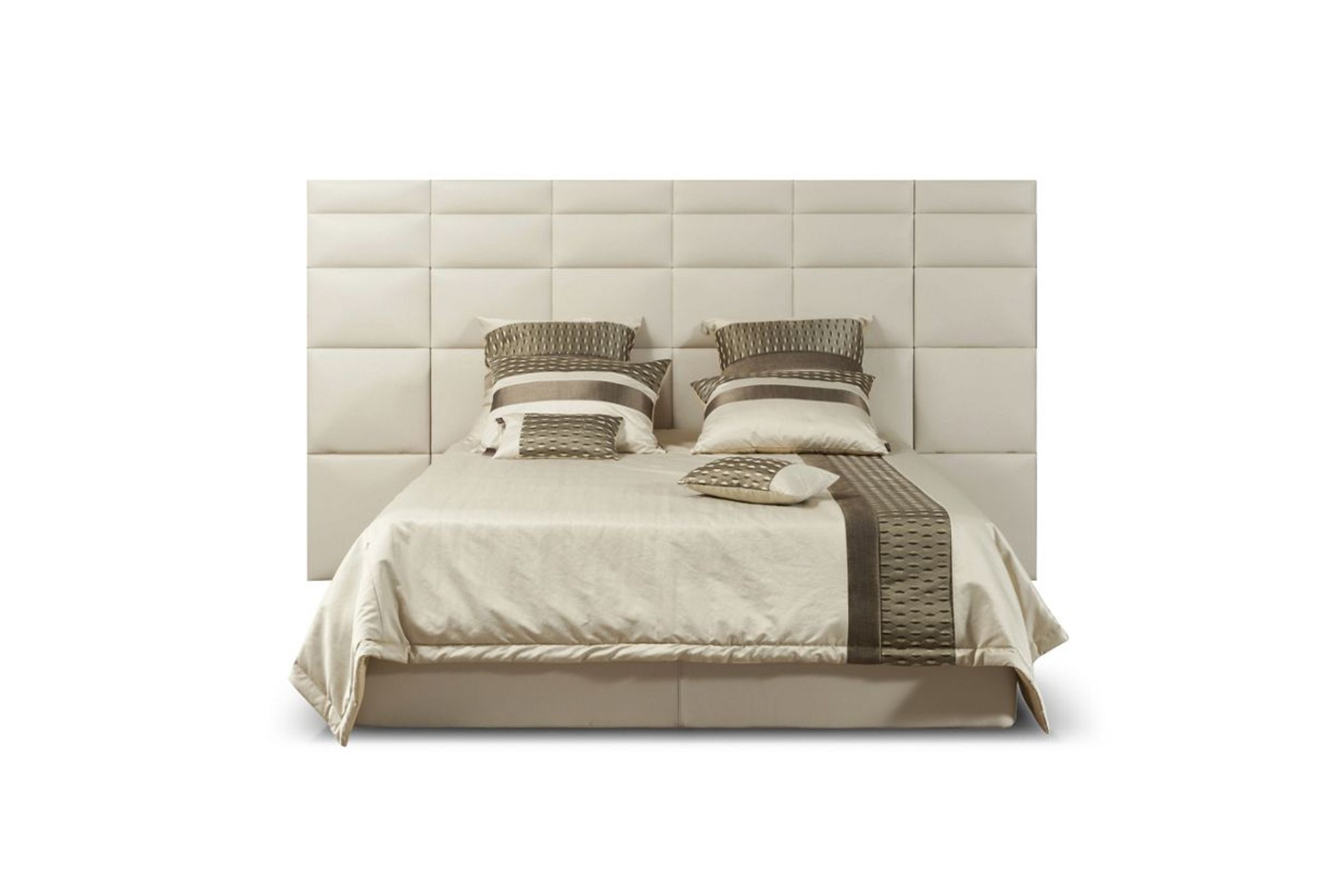 Courchevel Bed