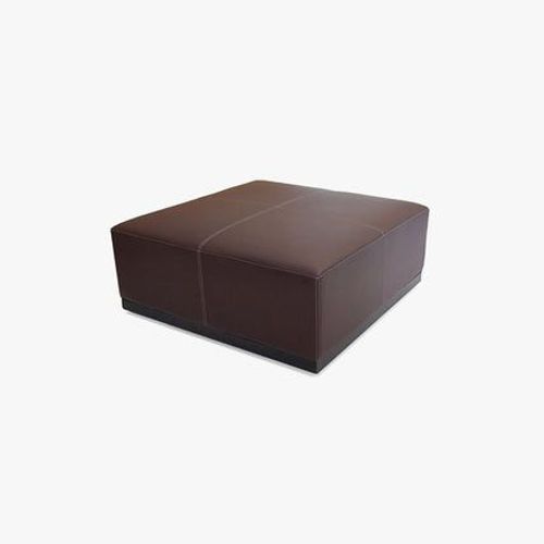 Otto - Ottoman by Apartmento