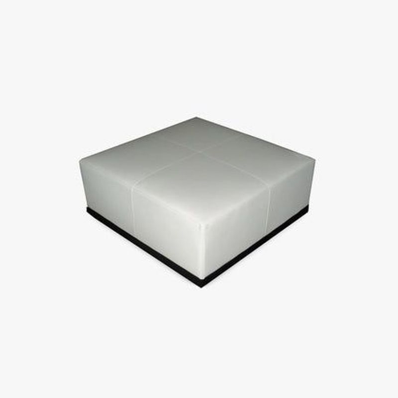 Otto - Ottoman by Apartmento