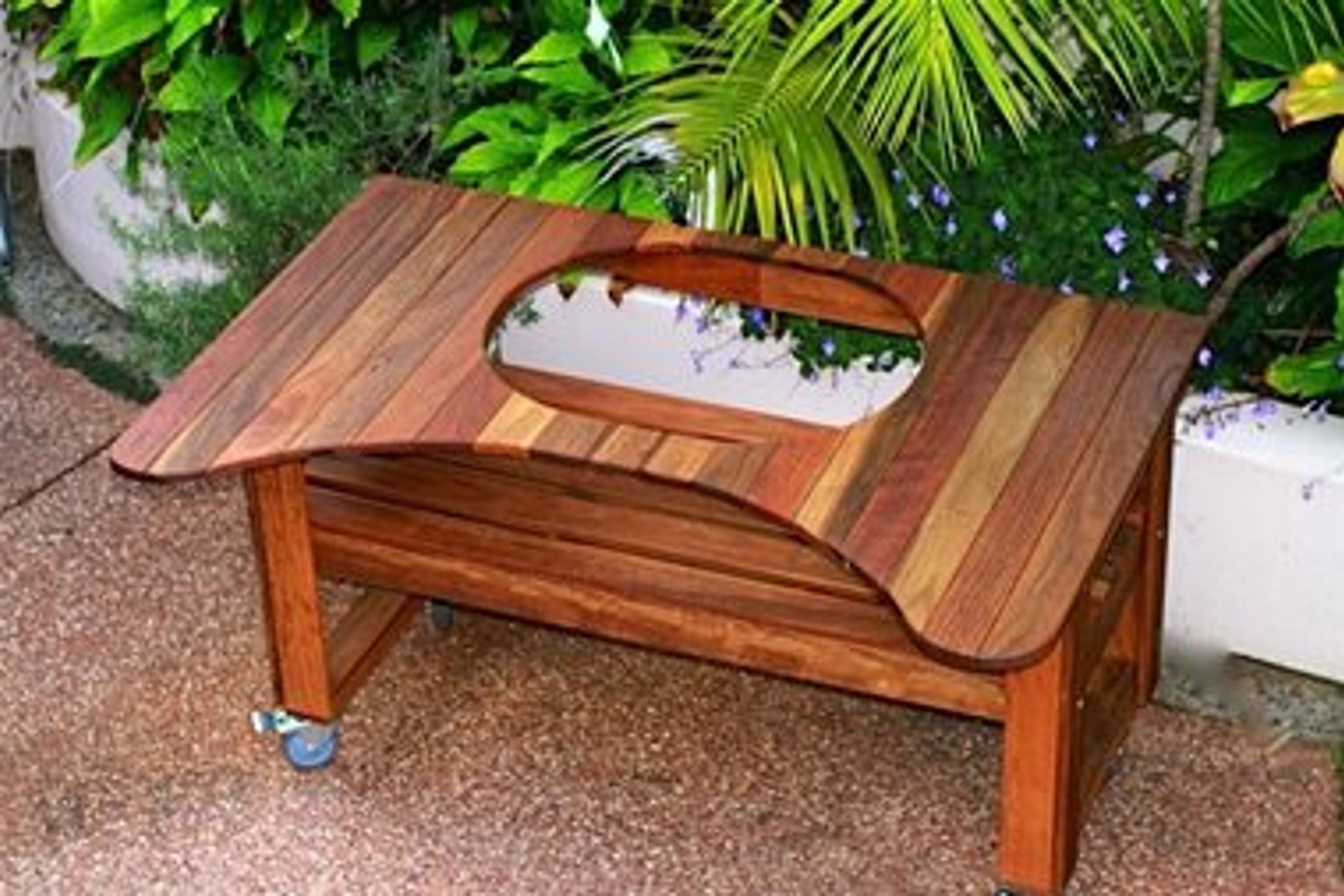 Primo Spotted Gum Table