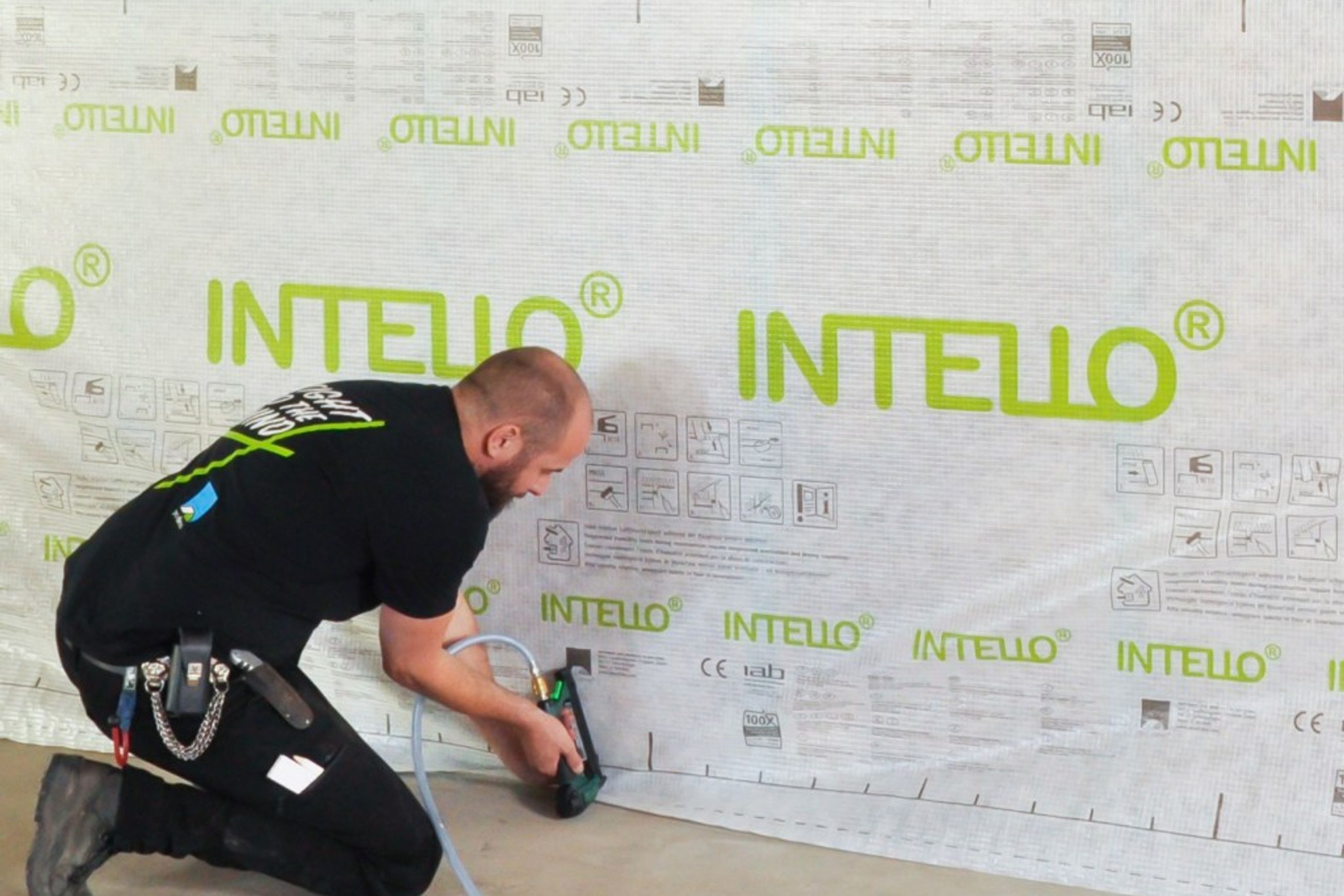 INTELLO® PLUS - Intelligent Air Barrier