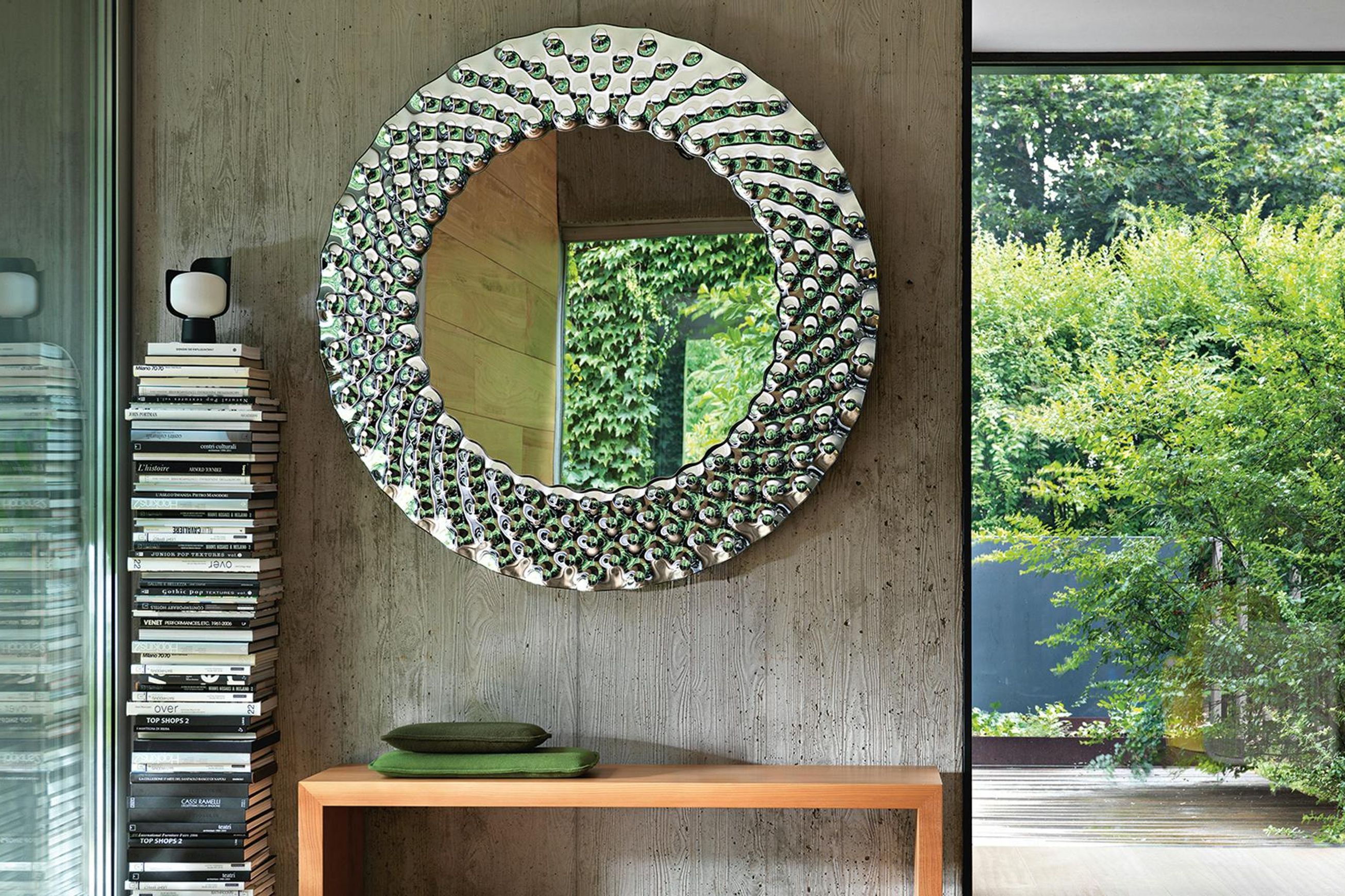 Pop Mirror