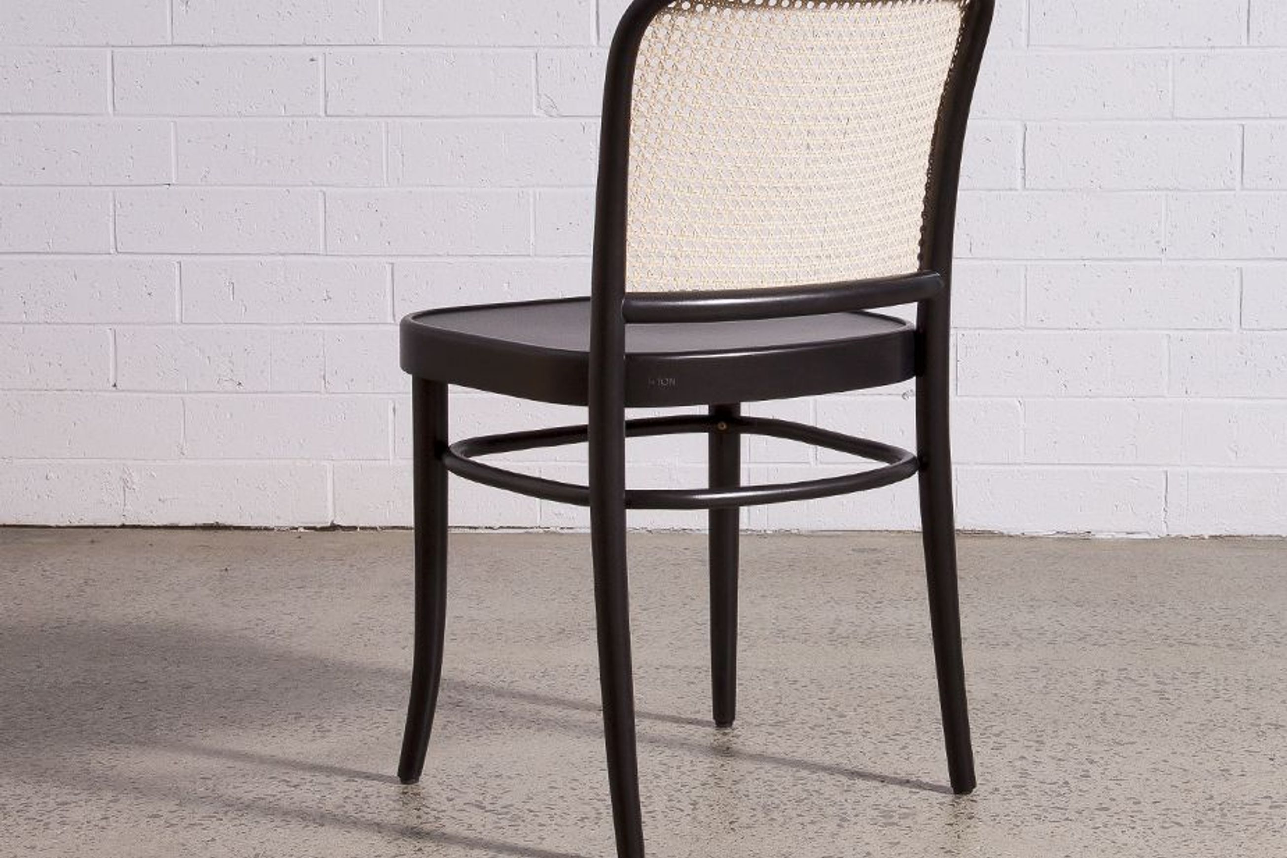 811 Bentwood Chair - Black Stain - by TON
