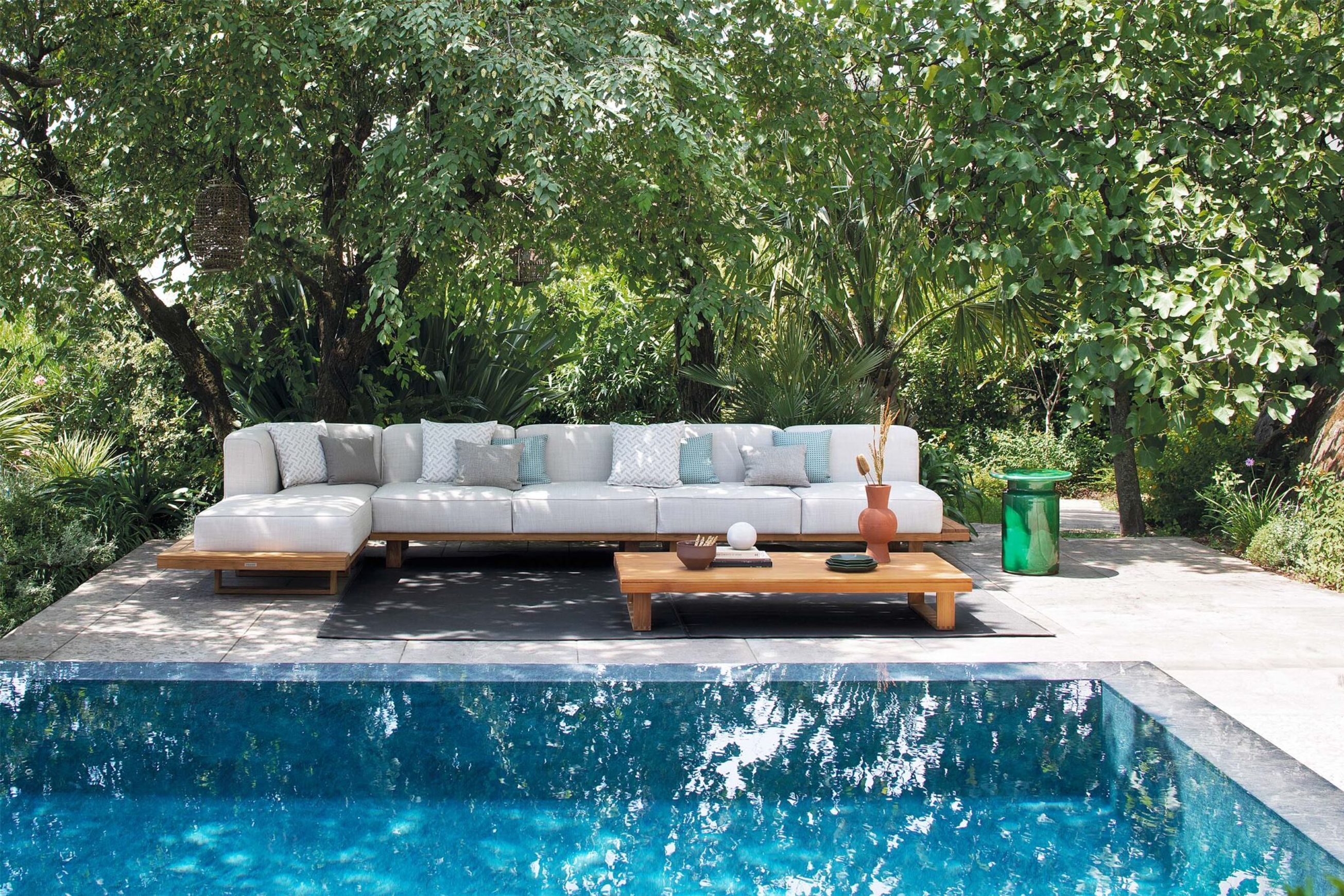 9.zero Outdoor Sofa Set by Atmosphera