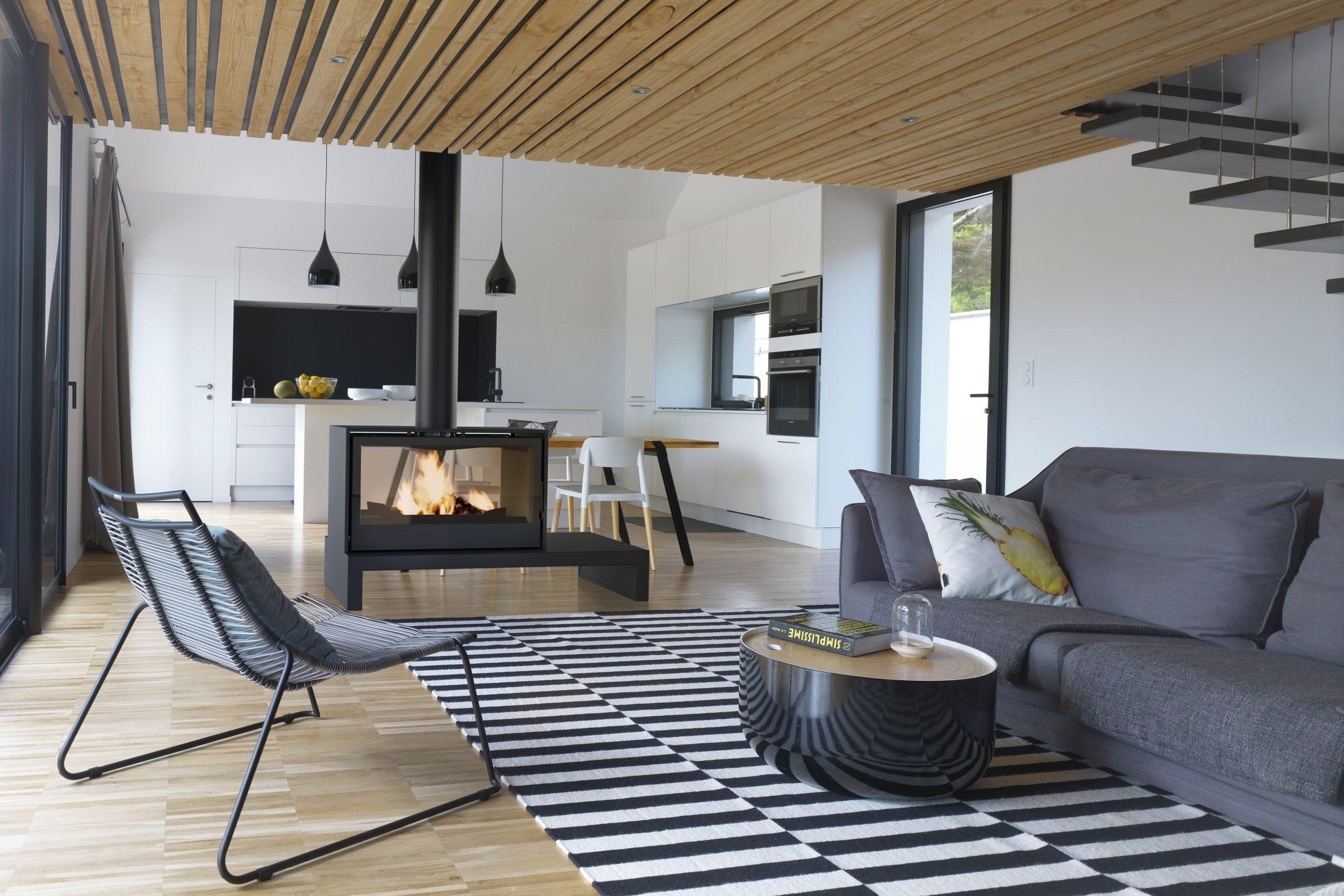 Axis L1000 Panoramic Double Sided Fireplace
