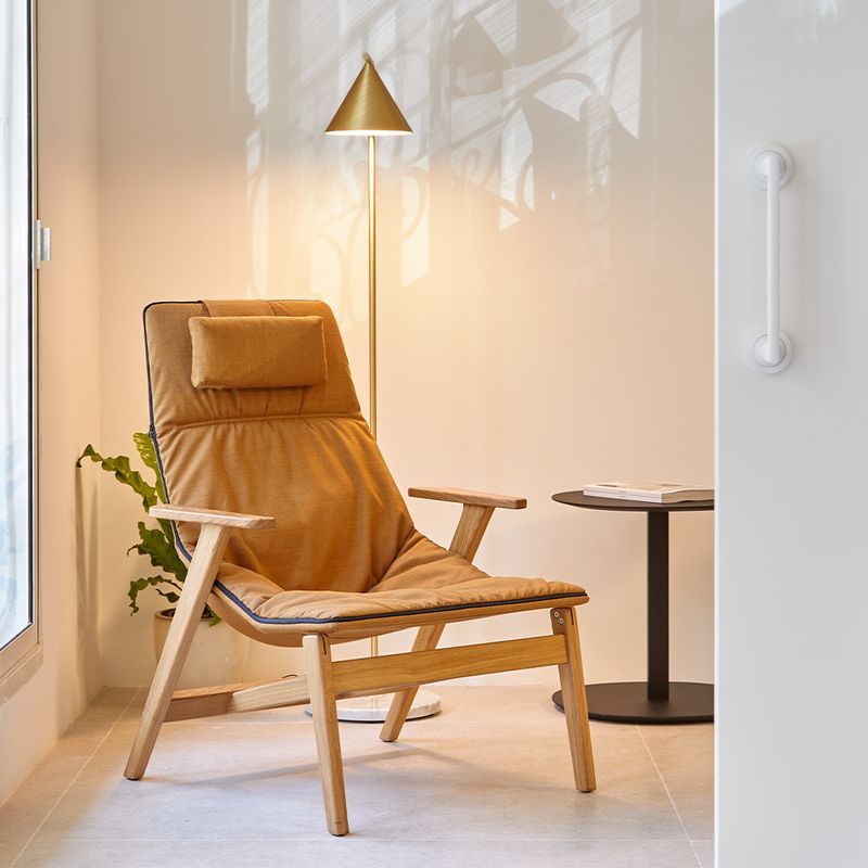 Ace Armchair - Wooden Base with Arms & Headrest