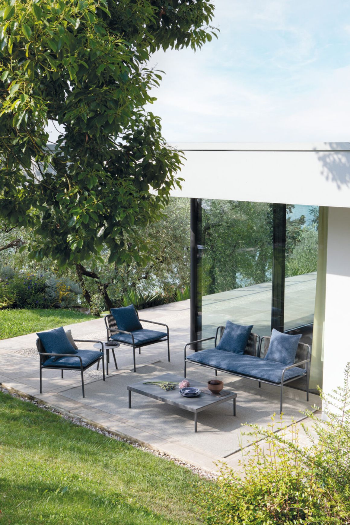 Air Outdoor Armchair by Atmosphera