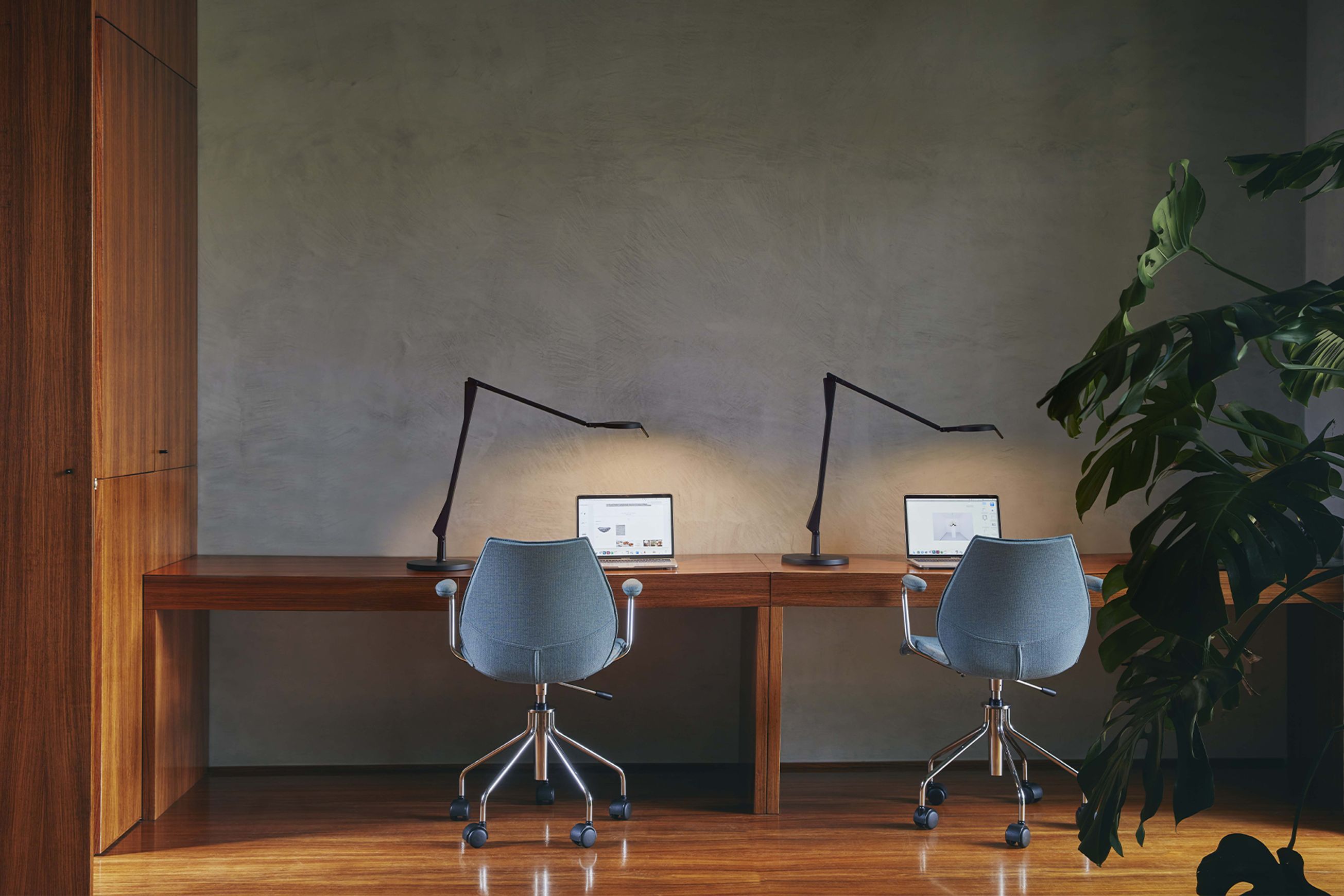 Aledin Tec Desk Lamp