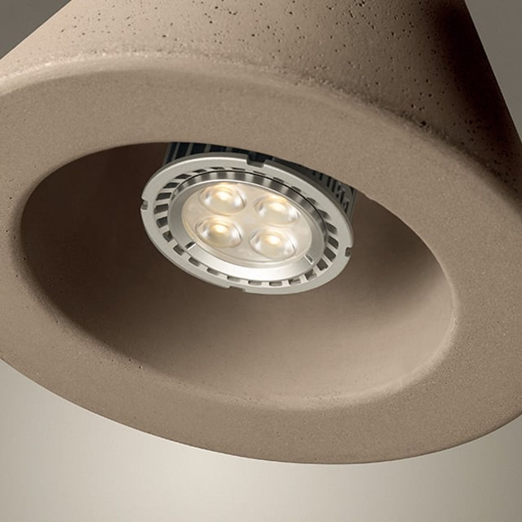Aplomb Suspension Lamp