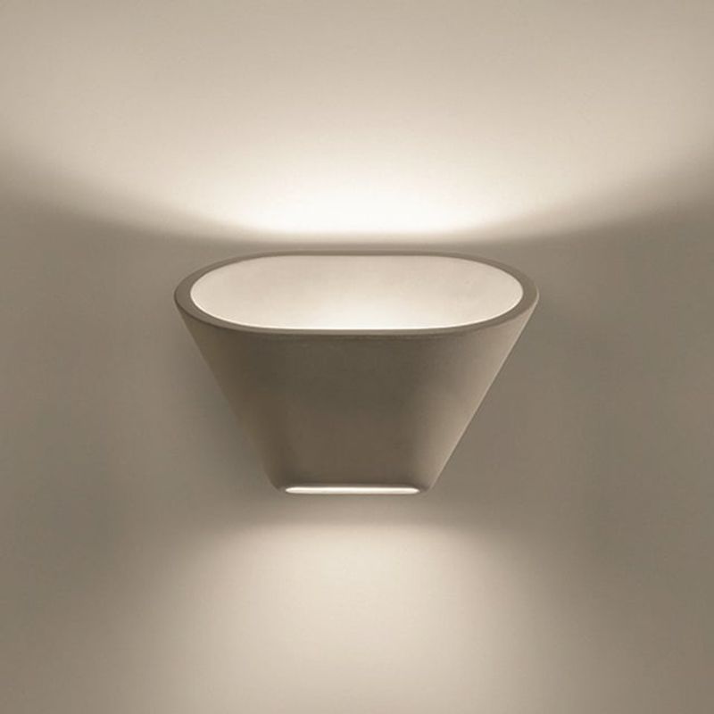 Aplomb Wall Lamp