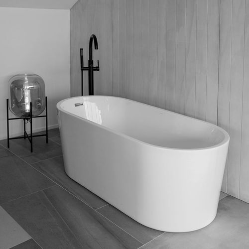 Alexa Acrylic Bath 1700 | Gloss White