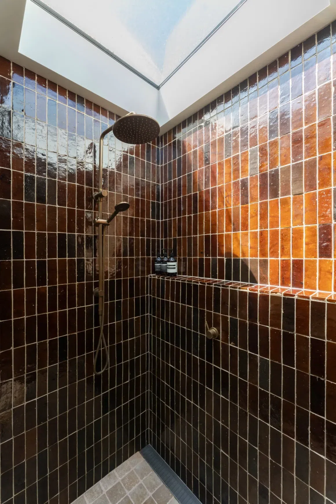Noce Travertine Cobblestones