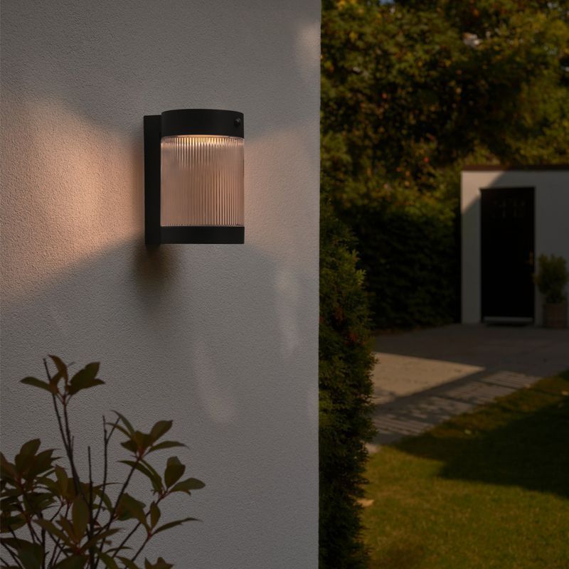 Coupar Solar Wall Light