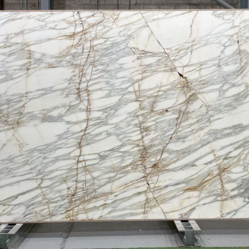 Calacatta 900 | Calacatta Collection | Honed