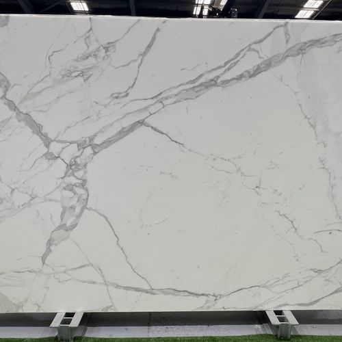 Calacatta Extra Superior | Calacatta Collection | Honed