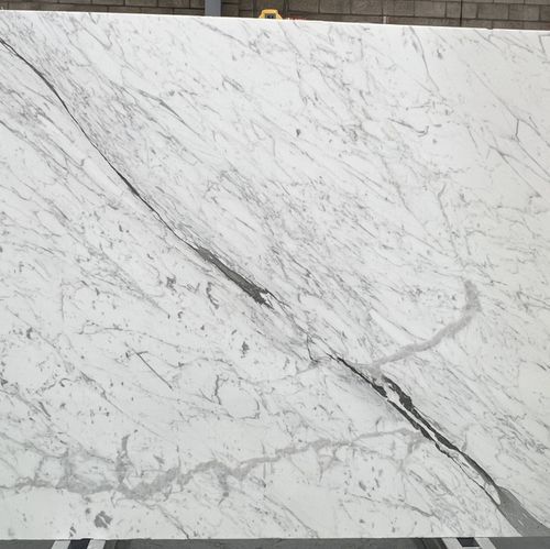 Calacatta Miele | Calacatta Collection | Honed