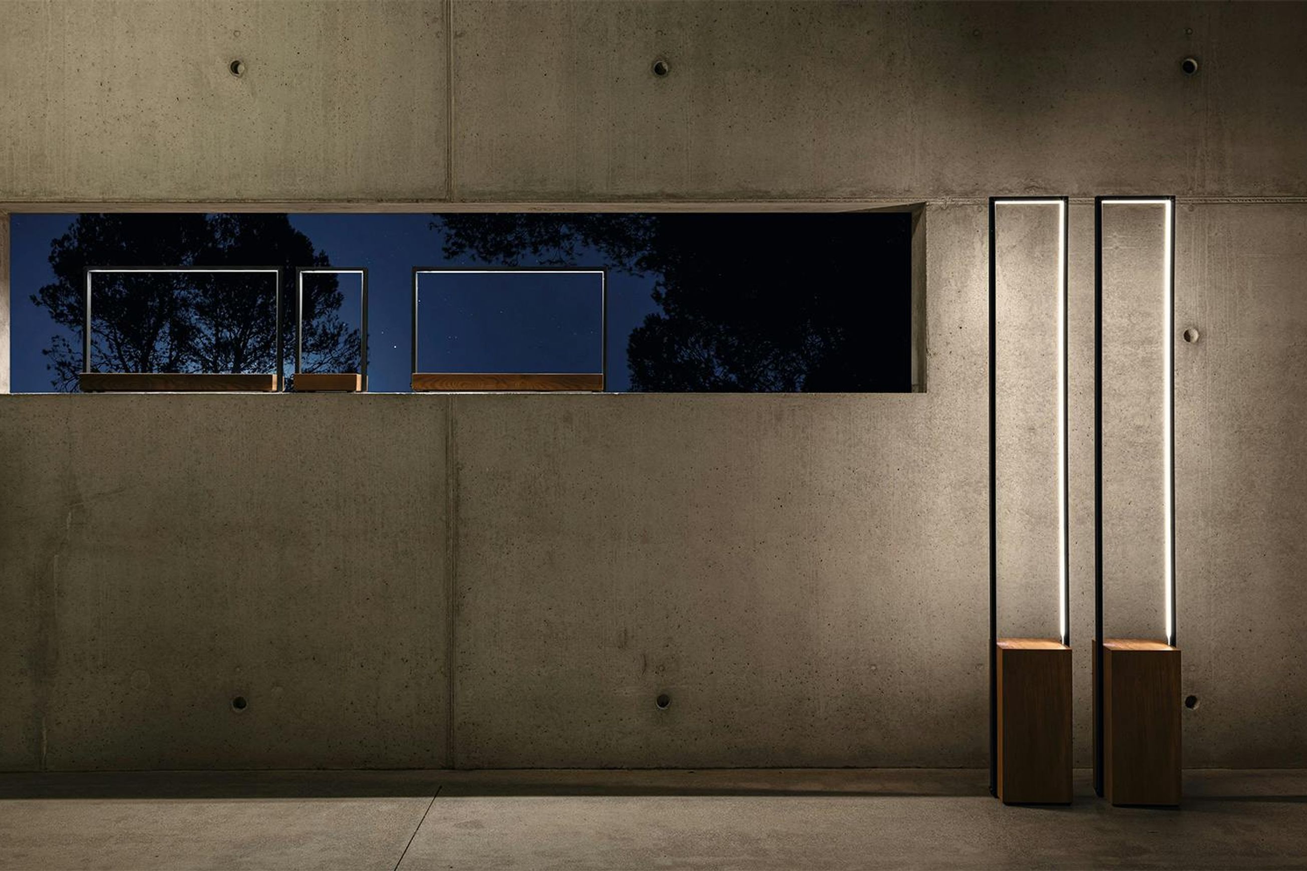 Casilda Outdoor Lamp