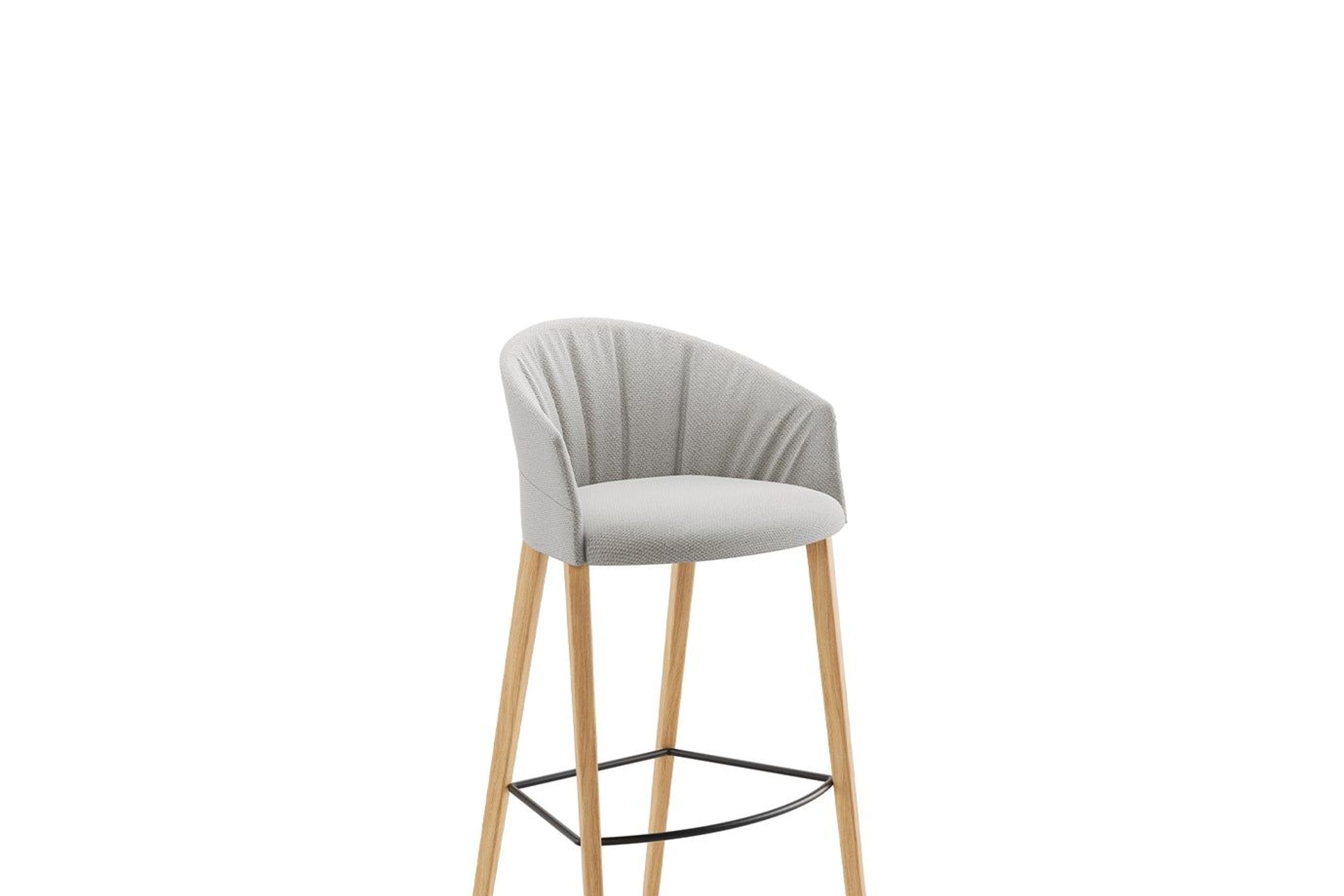 Copa Bar Stool - Wooden Legs