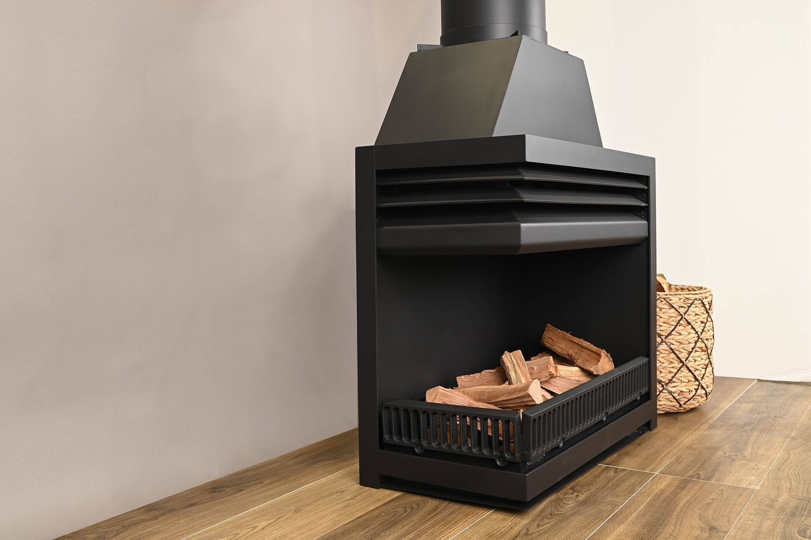 Warmington | Indoor Wood Corner Fireplace