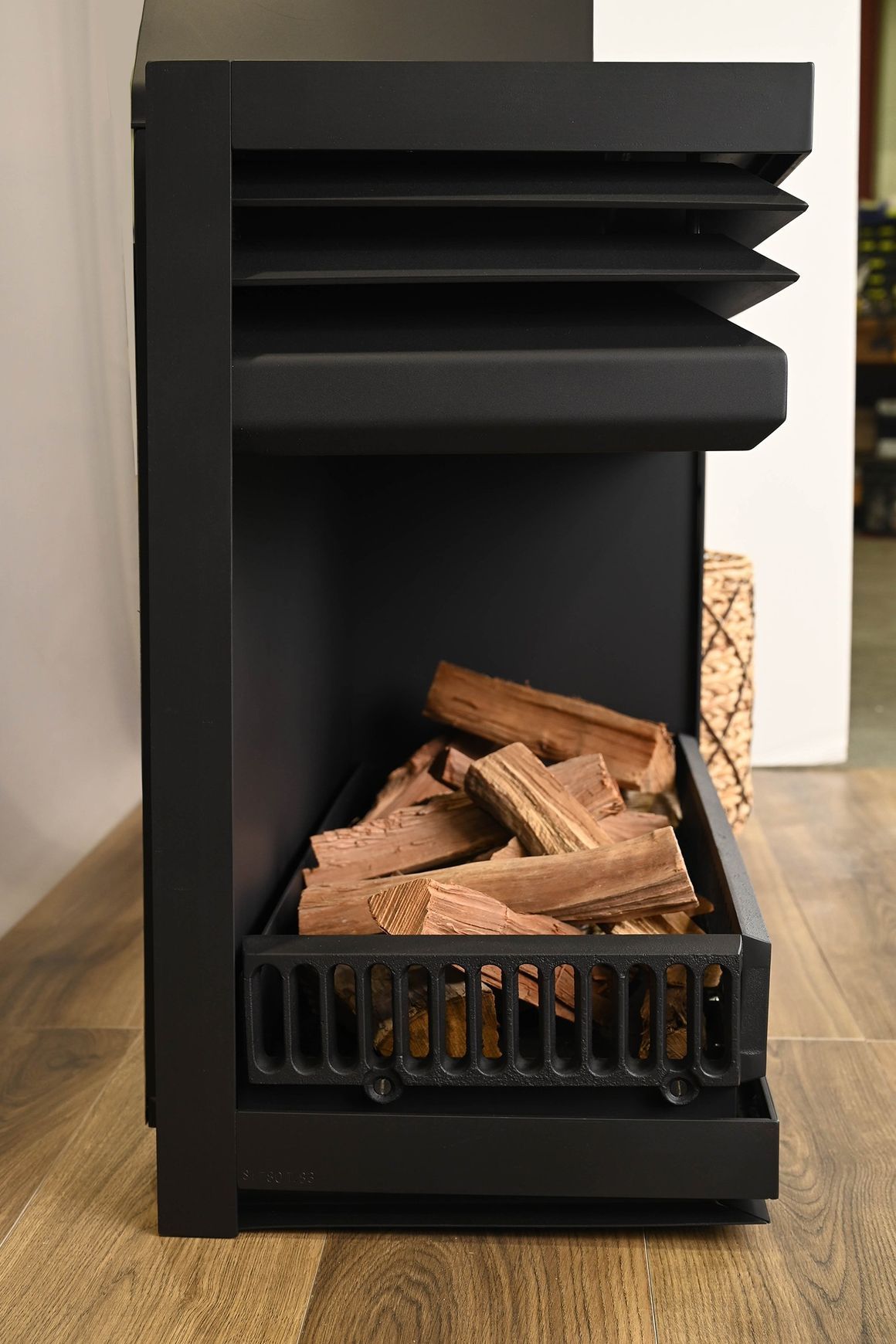 Warmington | Indoor Wood Corner Fireplace
