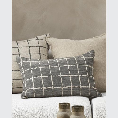 Baya Johnson Lumbar Cushion - Black