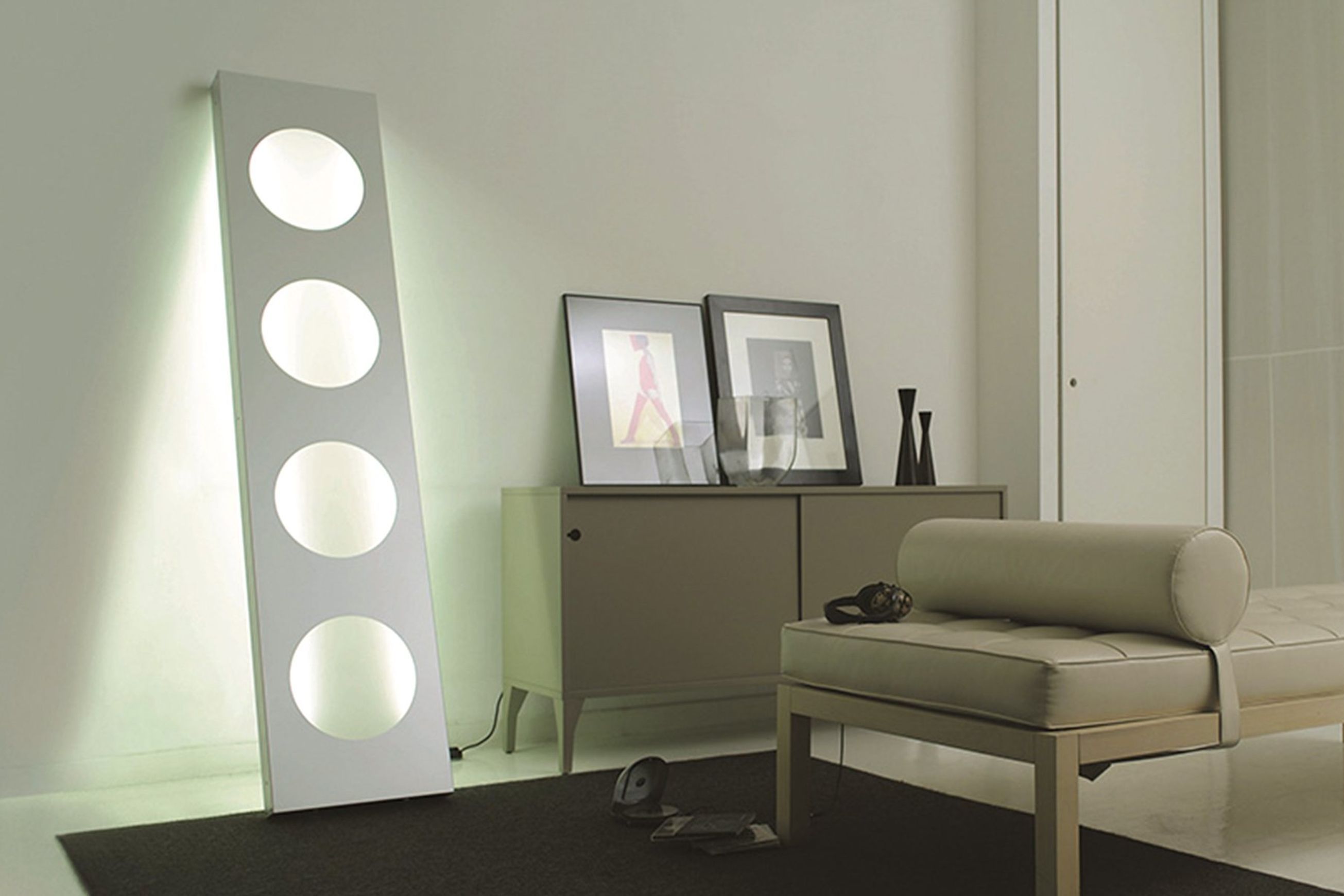 Dolmen Floor Lamp
